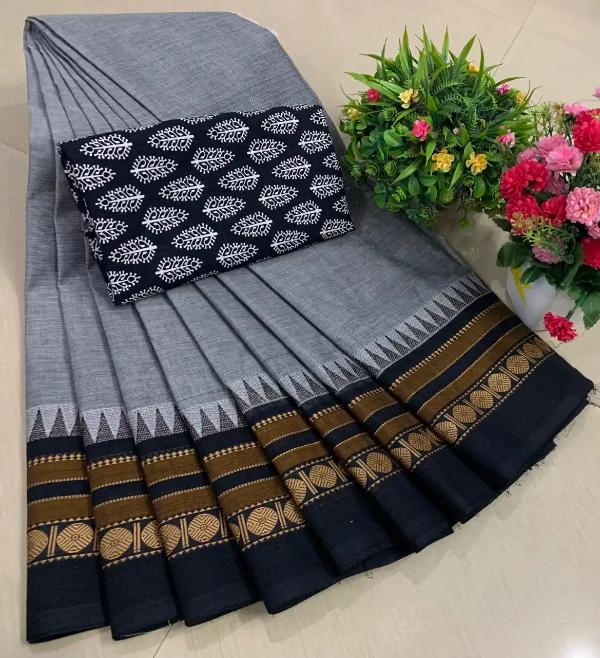 Grey Black Zari Border Floral Kalamkari Blouse Pure Cotton Saree